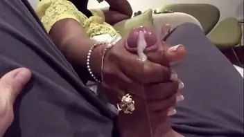 Indian sucking woman on drisr