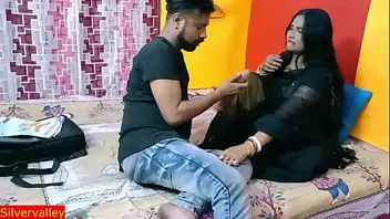 Indian big boob bhabhi with clear hindi audio