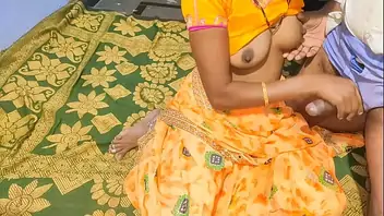 Andhra aunty saree