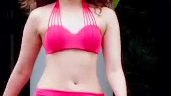 Desi bhahi show her boobs in blouse