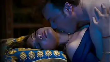 Hot indian bhabi boobs saree